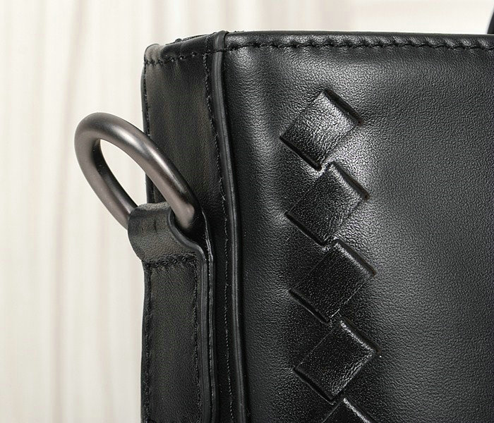 Bottega Veneta intrecciato VN briefcase 86011 black